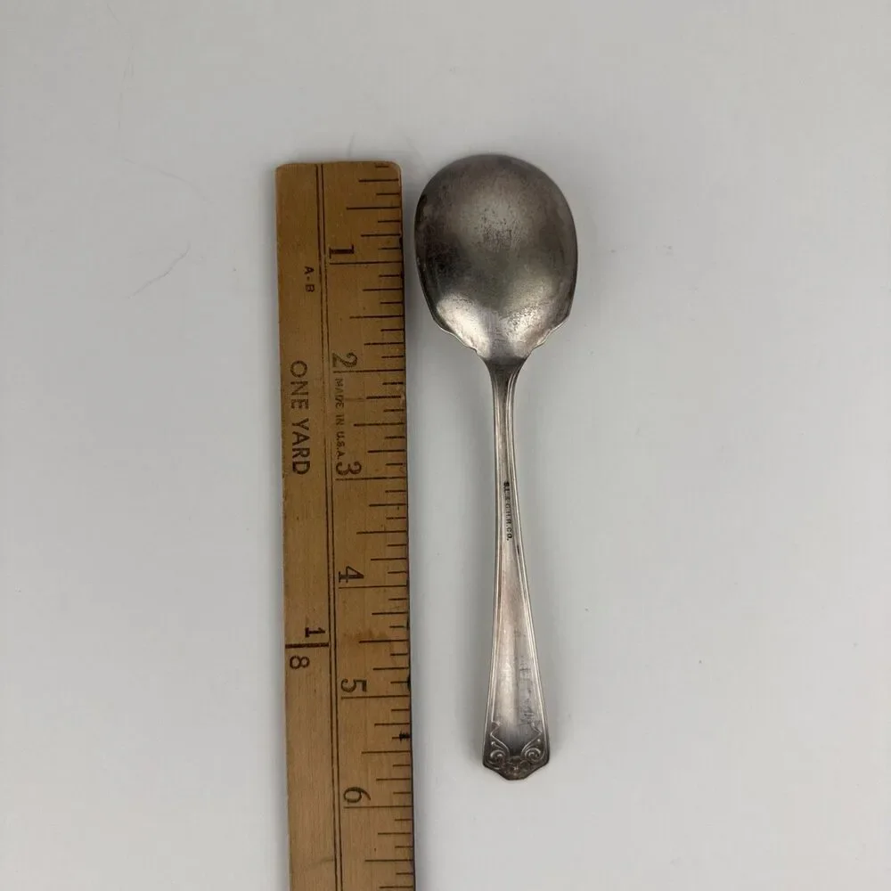 RARE SUGAR SPOON SL & GH ROGERS ANTIQUE 1905 LOIS SILVERPLATED by ONEIDA SILVER